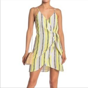 Cupcakes and Cashmere‎ Wrap Mini Dress